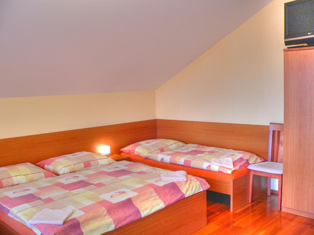 Privat Baja Hotel Liptovsky Mikulas Phòng bức ảnh