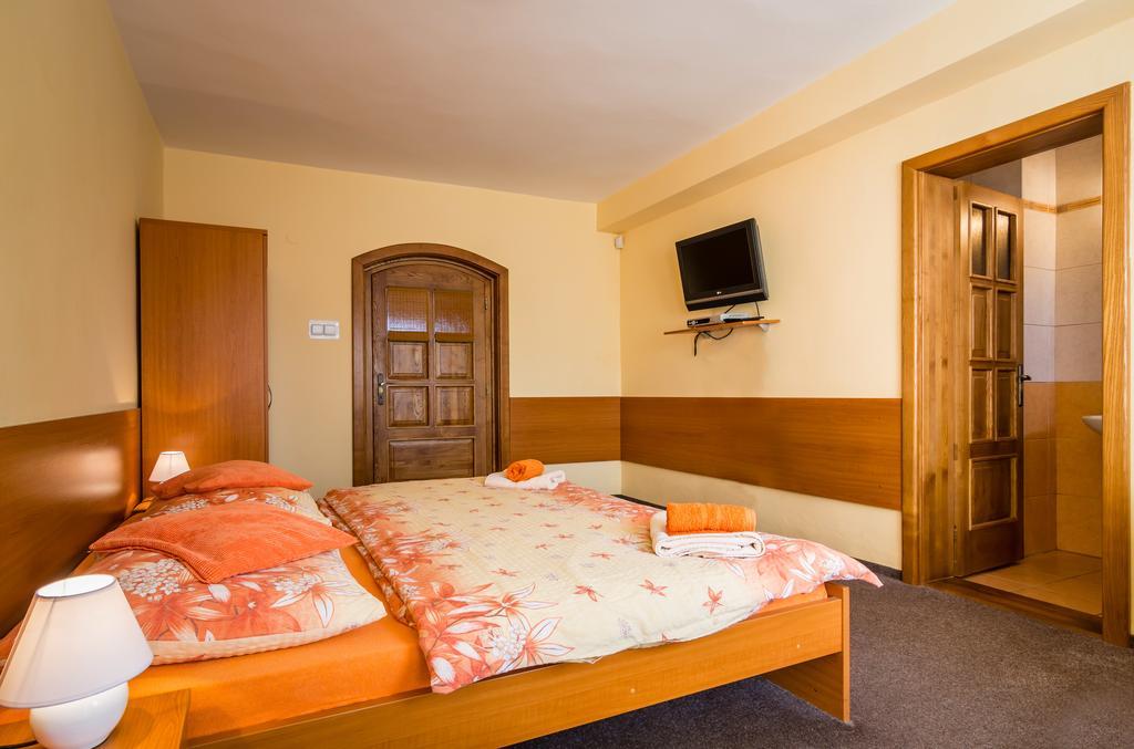Privat Baja Hotel Liptovsky Mikulas Phòng bức ảnh